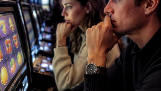 Navigating the Current Casino 