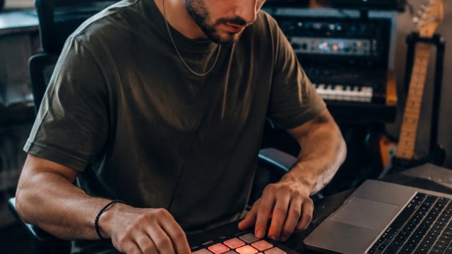 Understanding Music Sampling R