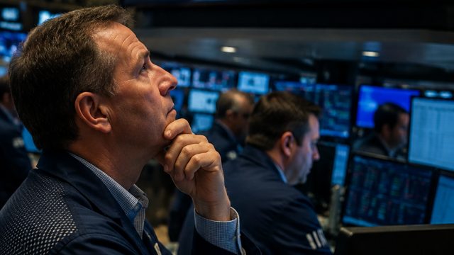 Investors Anticipate Earnings 
